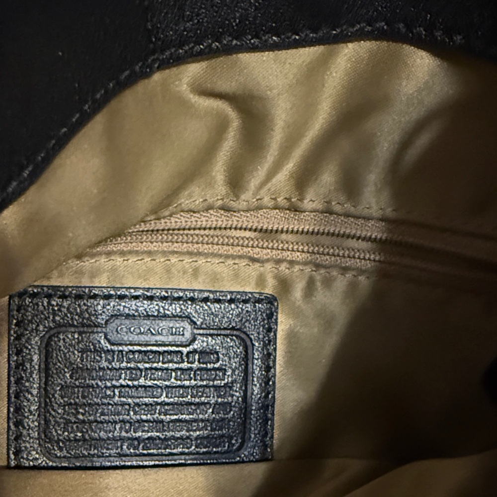 Elegant Coach Tan and Black Women's Bag - Picture 3 of 13